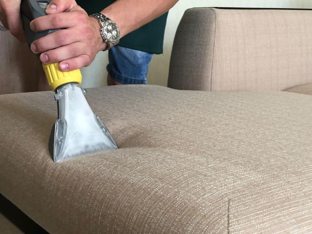 Sinanpaşa Koltuk Yıkama